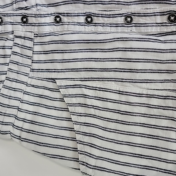 BDG STRIPED STRAPLESS DRESS/ SIZE  4 - Picture 13 of 17